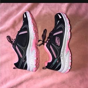 Sketchers Memory foam shoes